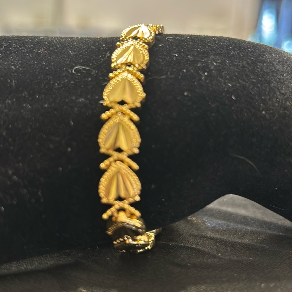 Gold Heart Design Bracelet